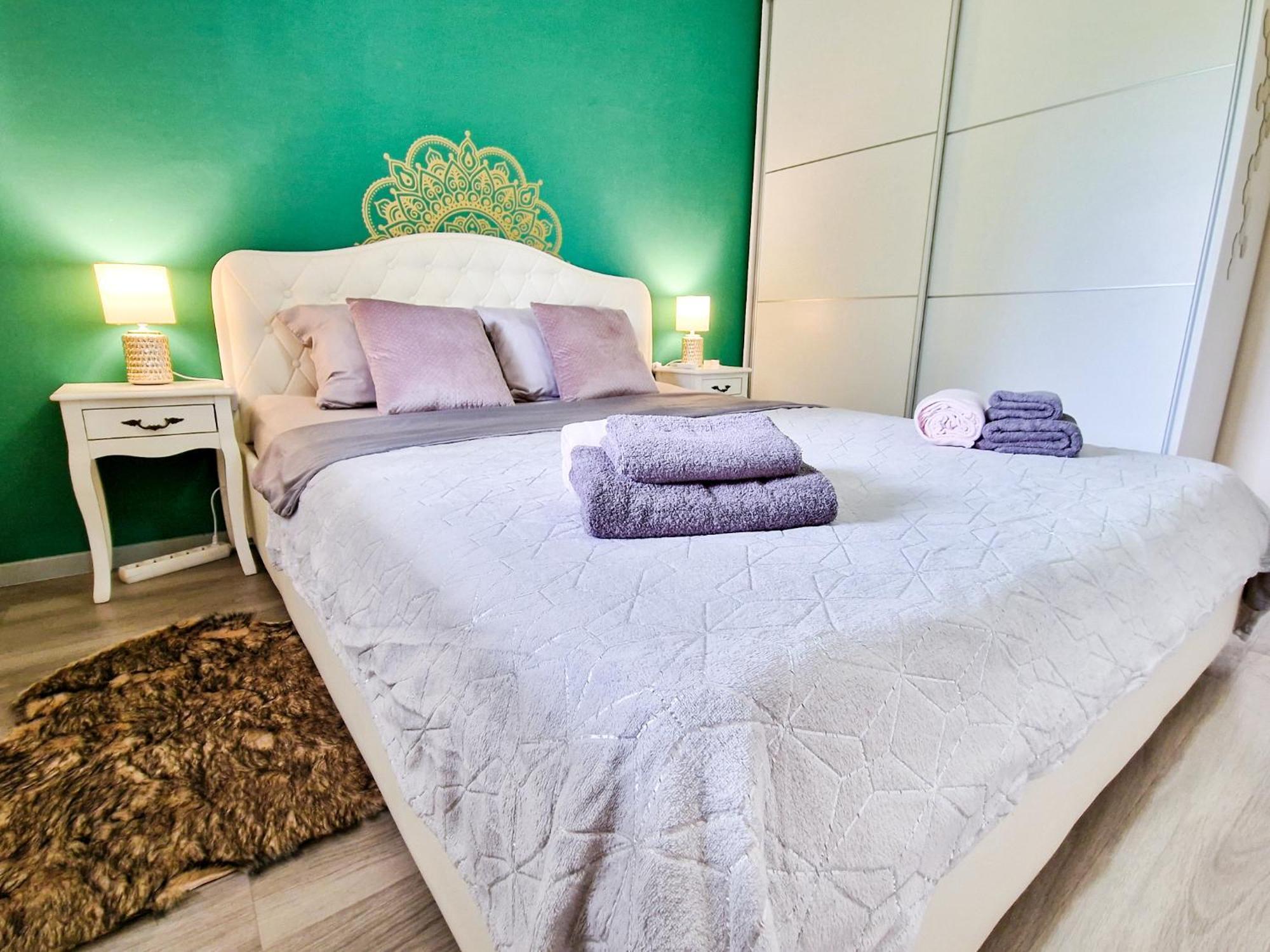 Mobius - Cozy Bacvice Apartment Сплит Экстерьер фото